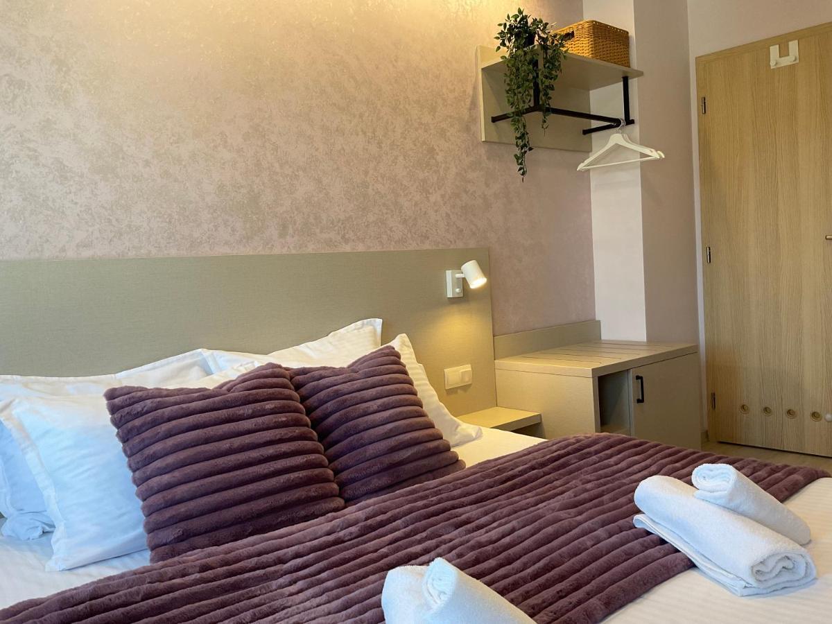 Guest Rooms Tsarevets Veliko Tarnovo Kültér fotó