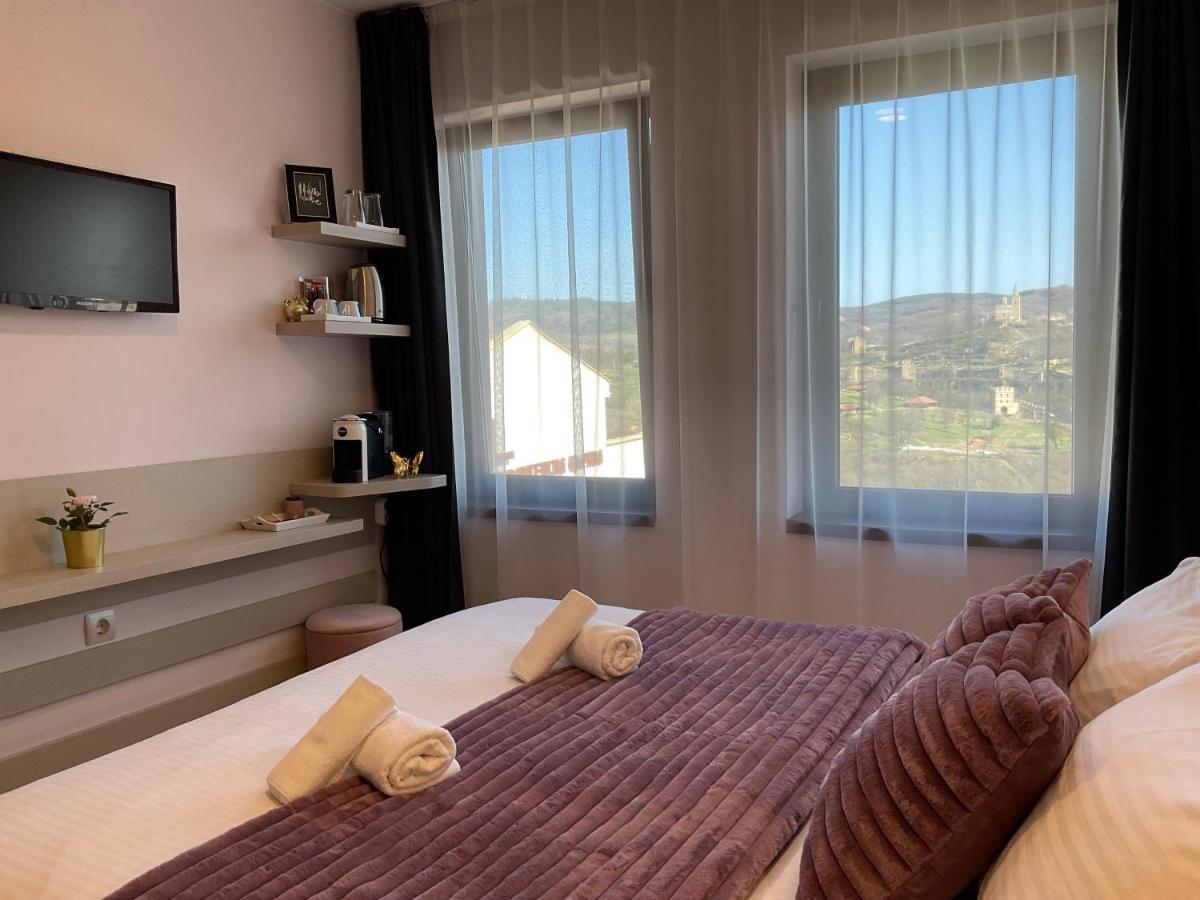 Guest Rooms Tsarevets Veliko Tarnovo Kültér fotó