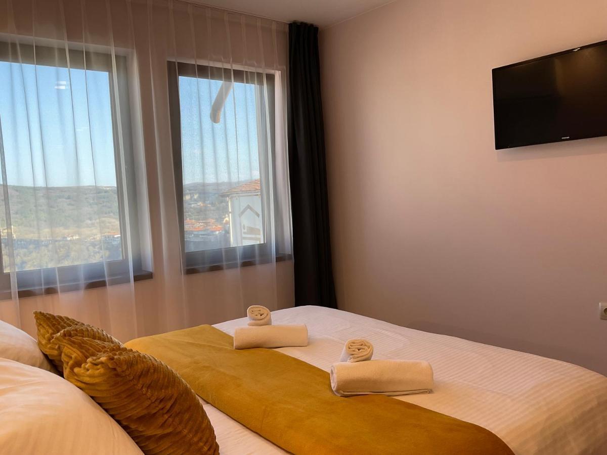 Guest Rooms Tsarevets Veliko Tarnovo Kültér fotó