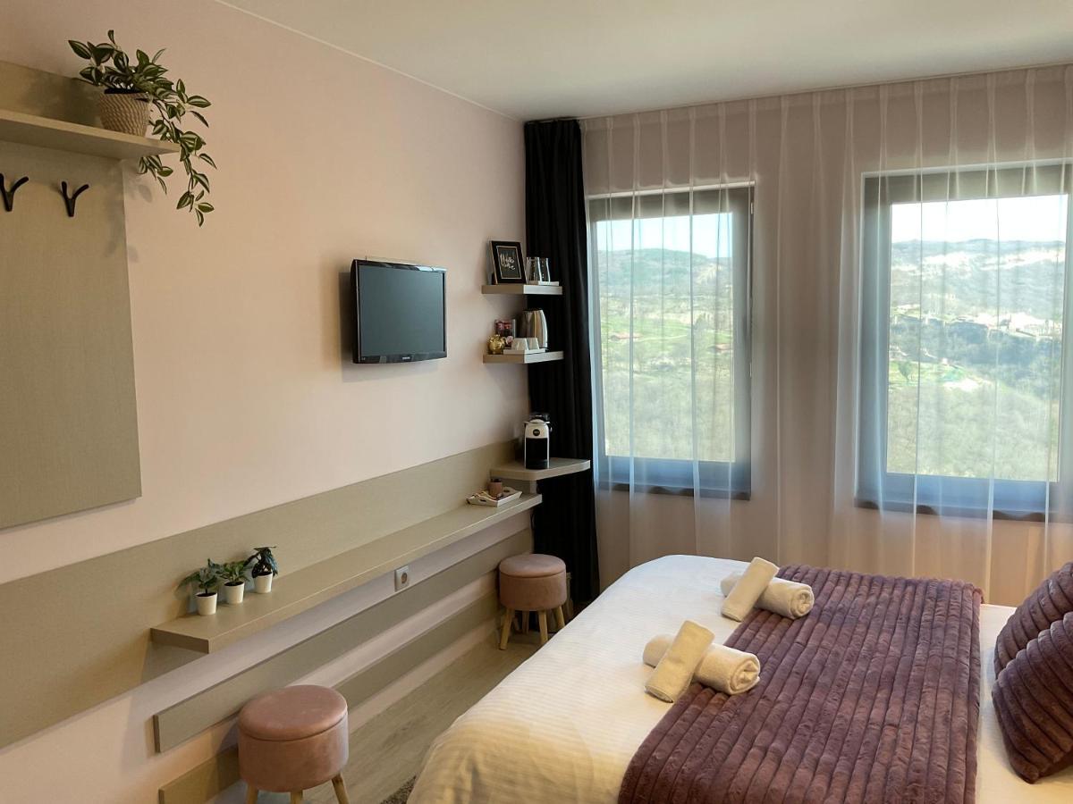 Guest Rooms Tsarevets Veliko Tarnovo Kültér fotó