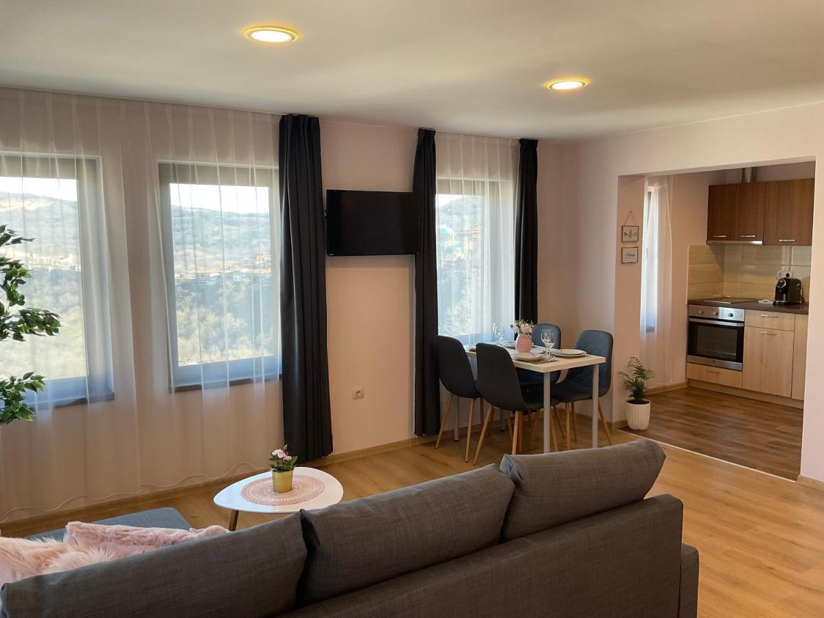 Guest Rooms Tsarevets Veliko Tarnovo Kültér fotó